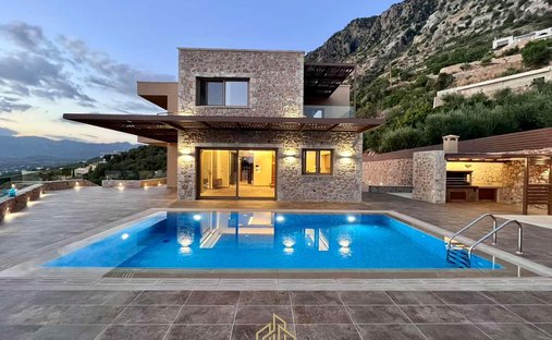 Villa in Verga Community, Peloponnese, Western Greece and the Ionian, Griechenland 1