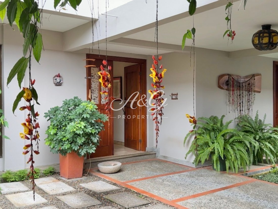 House in Granadilla, San José Province, Costa Rica 1 - 18033264