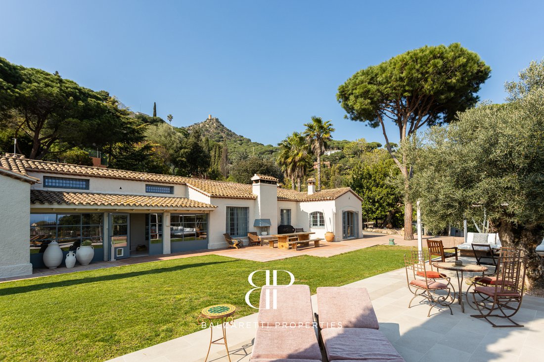 Villa in Cabrera de Mar, Catalonia, Spain 3 - 18061156