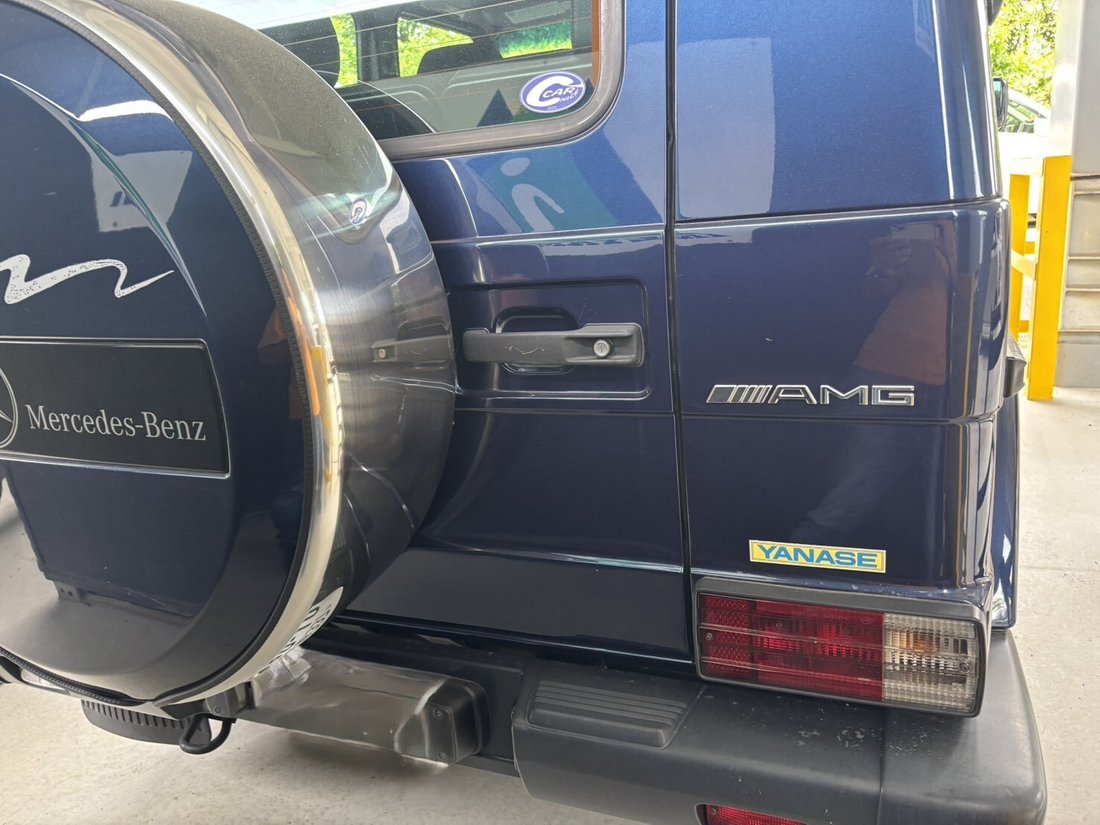 Suv in Osaka, Japan 3 - 18062243
