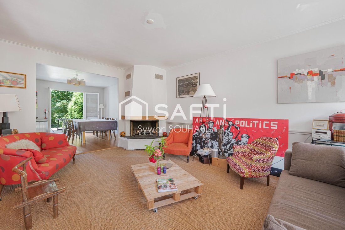 House in Centre Ville, Rueil-Malmaison, France 2 - 18062359