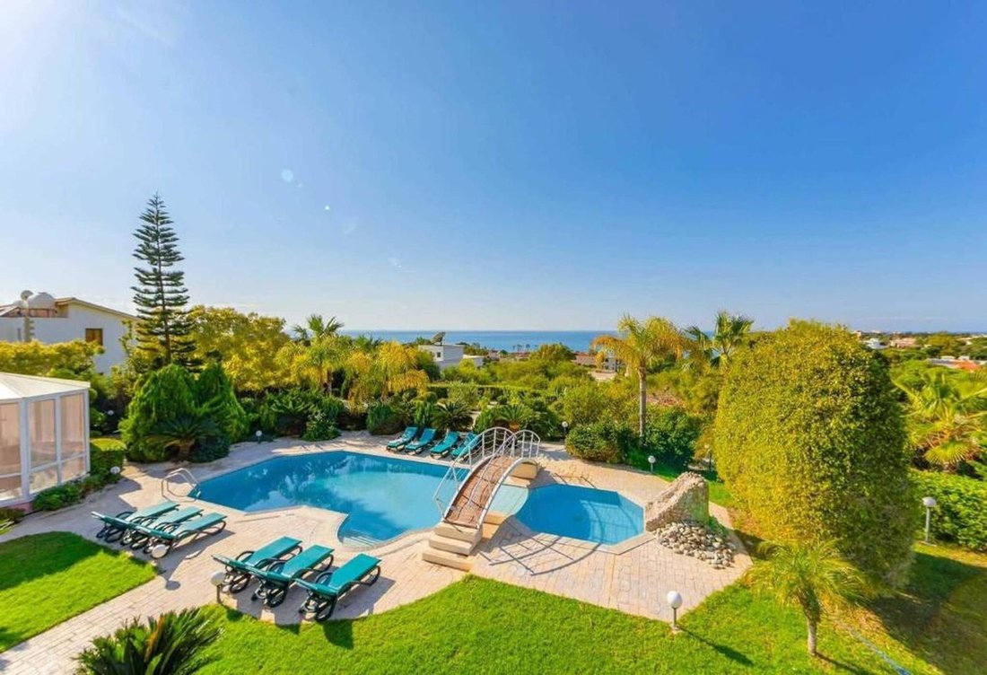 Villa in Peyia, Paphos, Cyprus 3 - 18064608