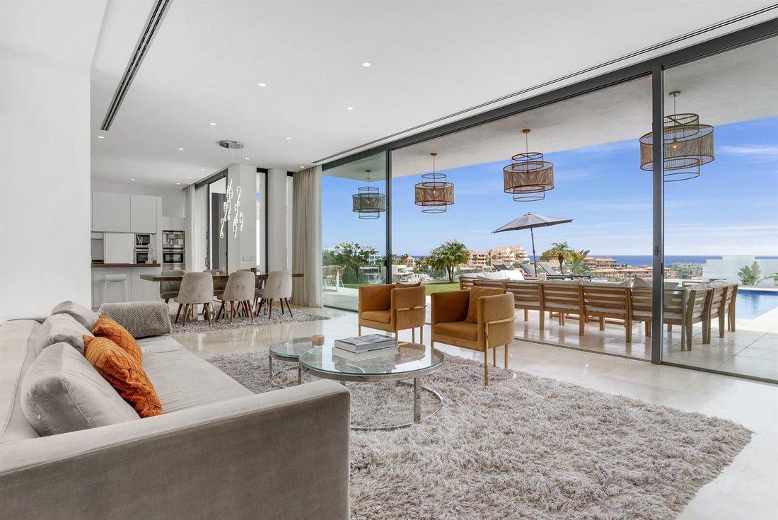 Villa in Benahavis, Andalusia, Spain 4 - 18063188