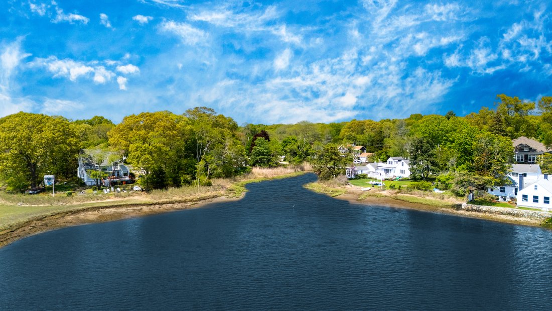 House in Barrington, Rhode Island, United States 2 - 18063683
