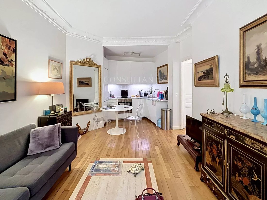 Apartment in Pereire-Malesherbes, Paris 17e Arrondissement, Paris 3 - 18061372