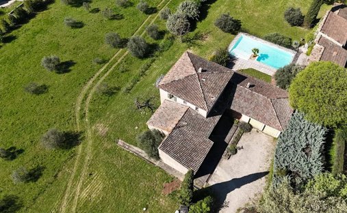 Finca en Flayosc, Provenza-Alpes-Costa Azul, Francia 1