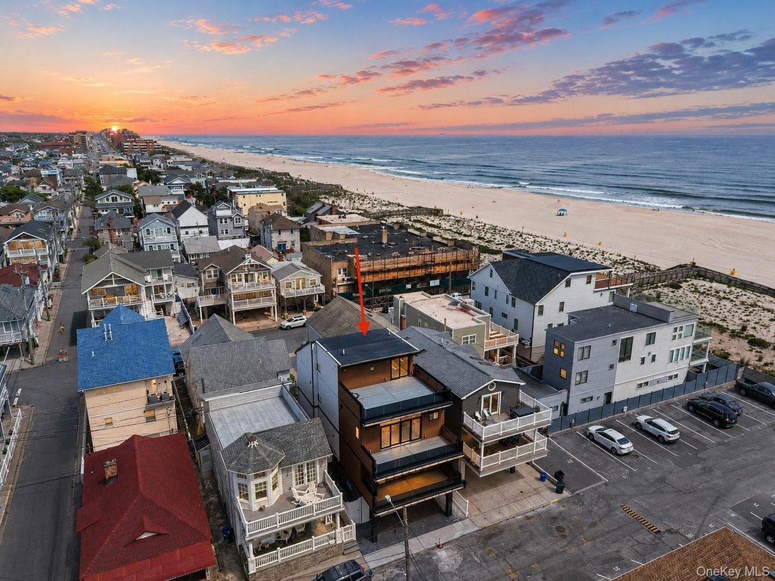 House in Long Beach, New York, United States 2 - 18063789