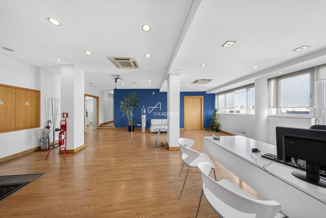 Apartment in Alvalade, Lisbon, Portugal 4 - 18065191