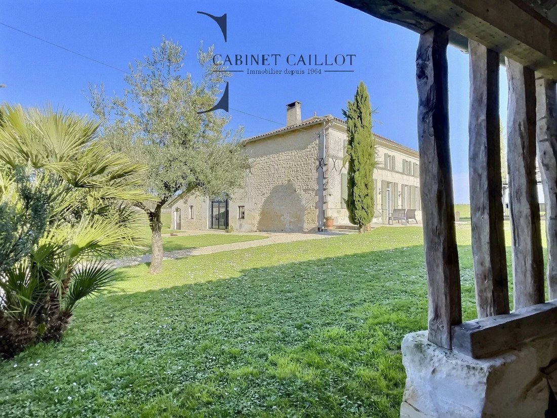 House in Fleac-sur-Seugne, Nouvelle-Aquitaine, France 3 - 18062957