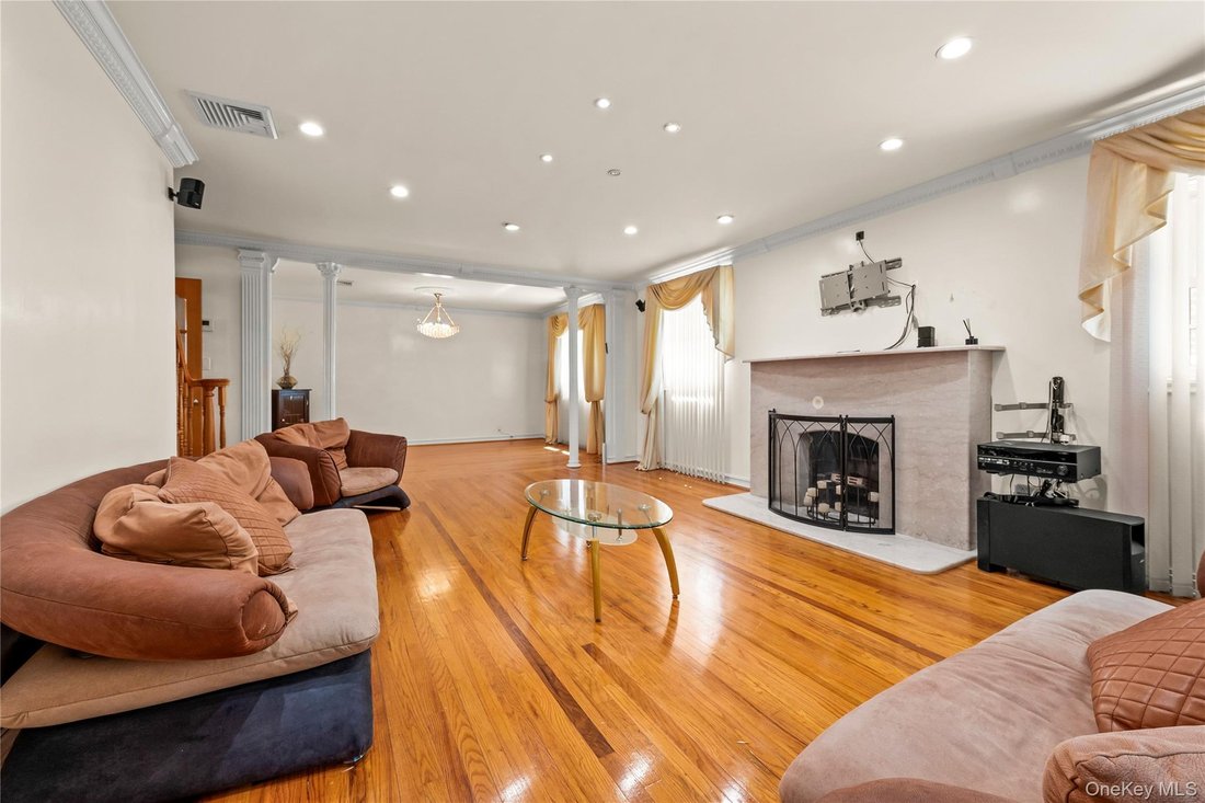 House in New York, New York, United States 3 - 18062691