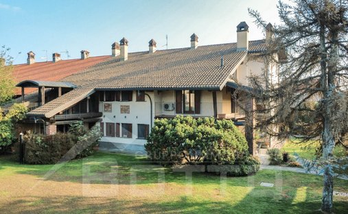 Villa in Cecca-Agagliate, Piedmont, Italy 1