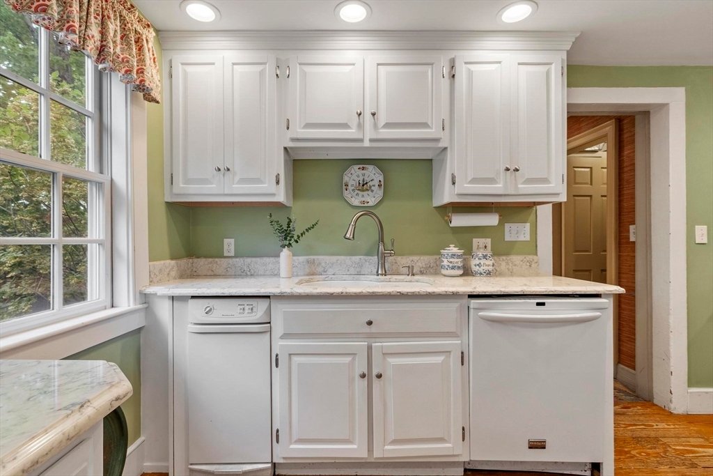 House in North Andover, Massachusetts, United States 4 - 18061378