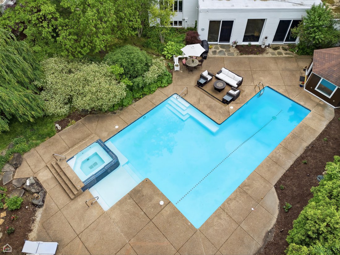 House in Northbrook, Illinois, United States 3 - 18065473