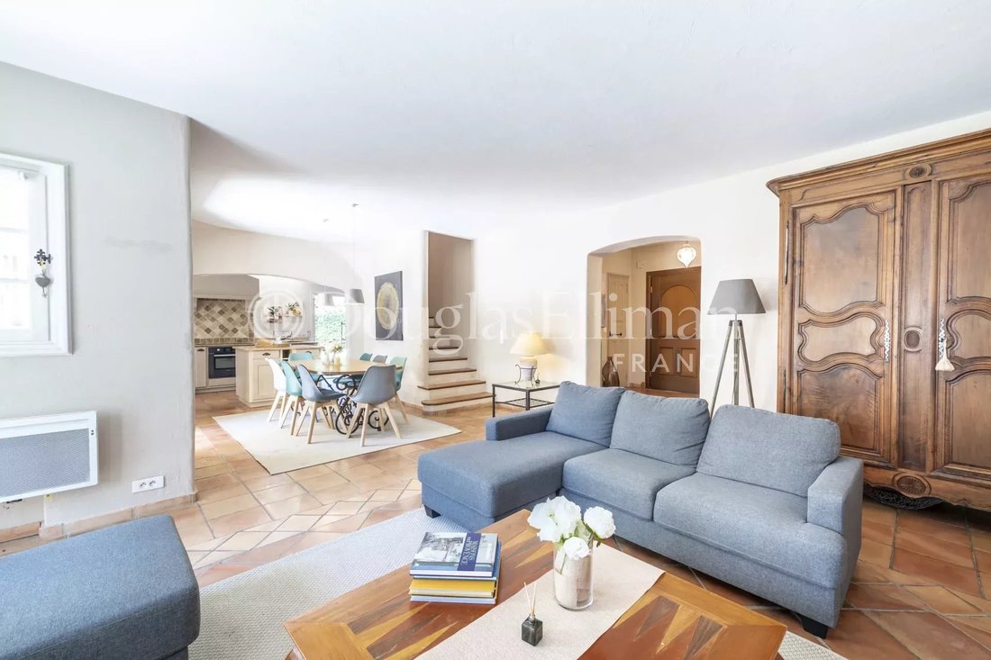 Villa in Mougins, Provence-Alpes-Côte d'Azur, France 5 - 15617774