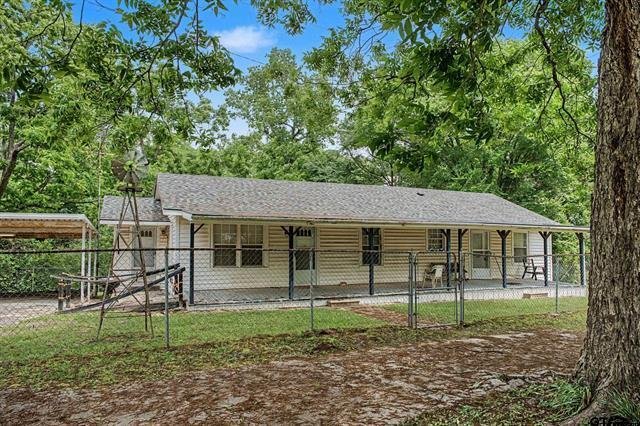 House in Gladewater, Texas, United States 2 - 18065258