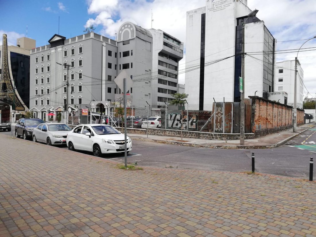 Land in Quito, Pichincha, Ecuador 2 - 18062218