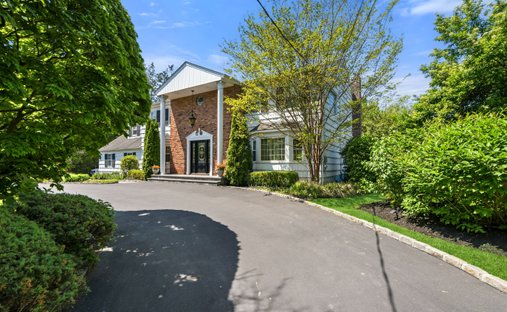 House in Woodbury, New York, United States 1