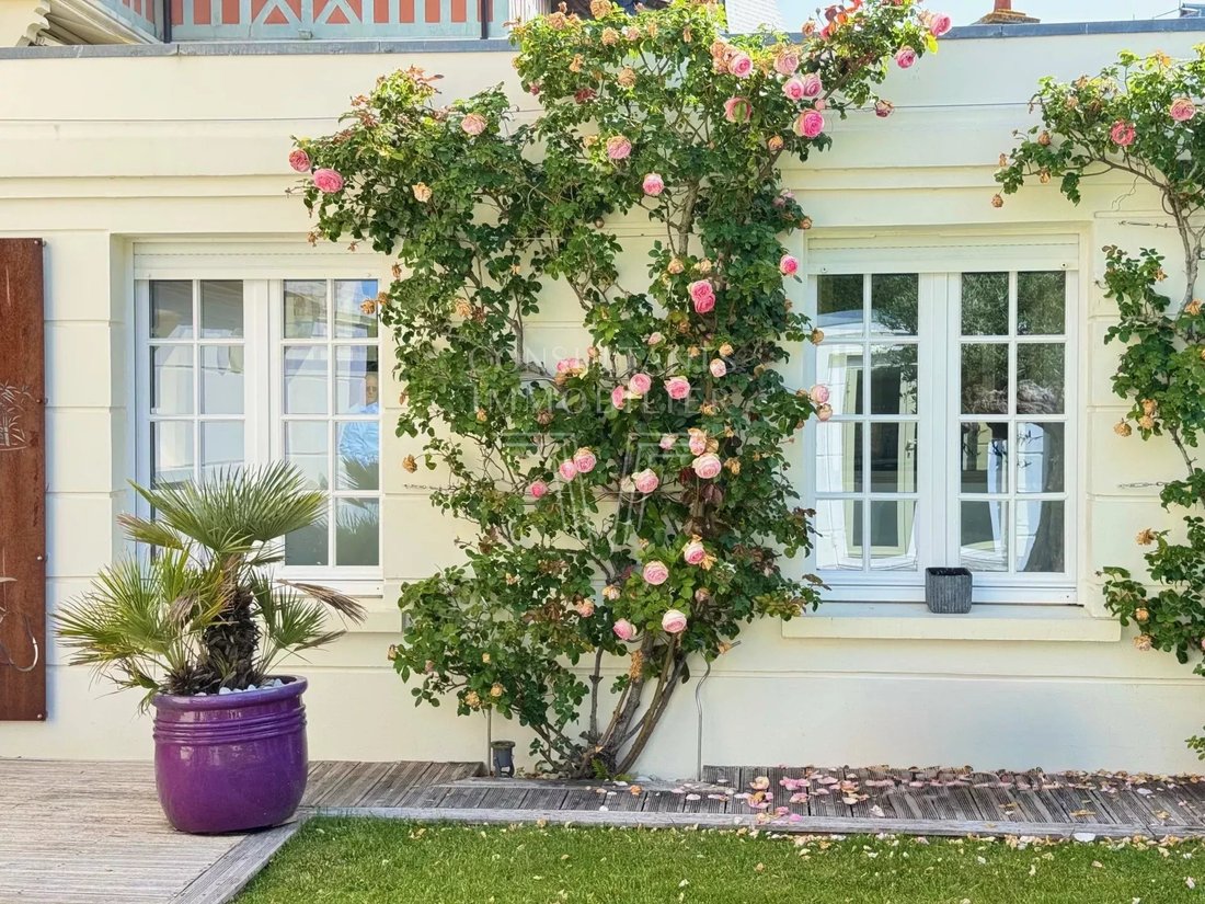 House in Deauville, Normandy, France 2 - 18062672