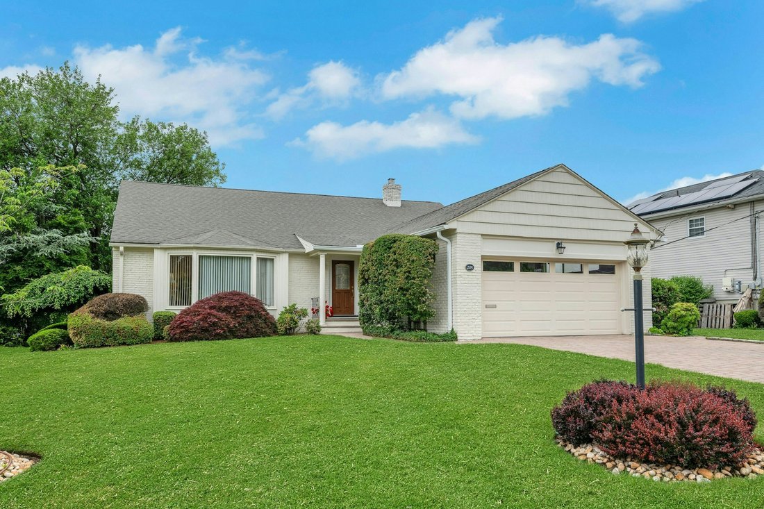 Townhouse in Clifton, New Jersey, United States 1 - 18057109