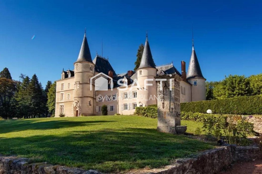 House in Sanssat, Auvergne-Rhône-Alpes, France 1 - 18062447
