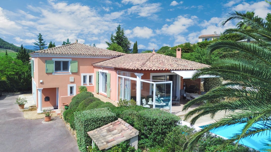 House in Les Freres-Les Cancades-Les Ginestes, Le Beausset, France 2 - 18064024