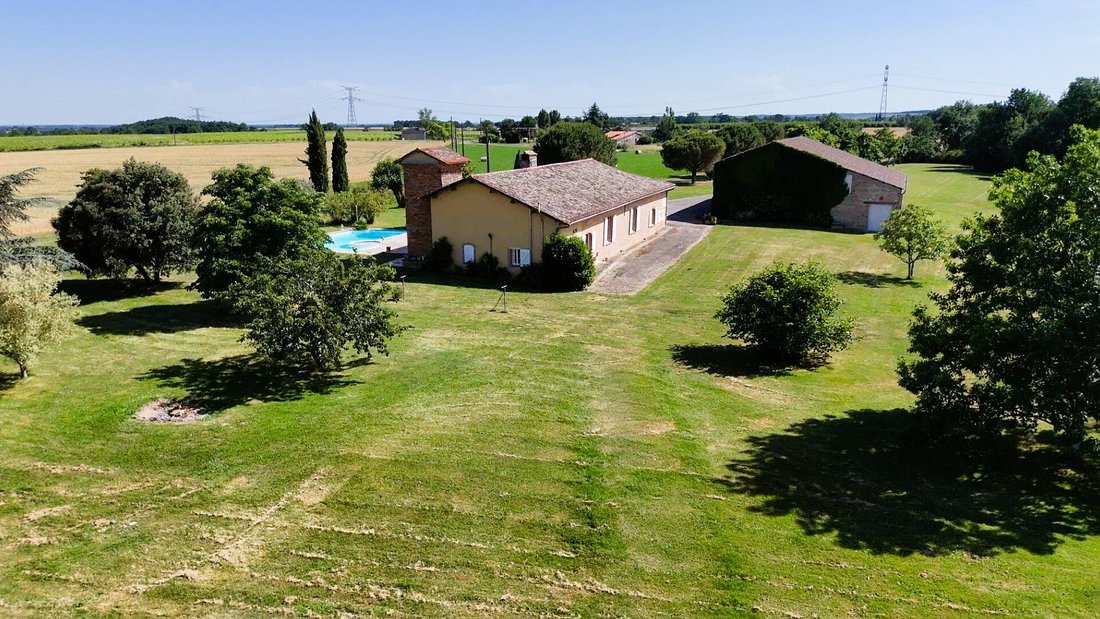 Villa in Saint-Sardos, Occitania, France 1 - 18064877