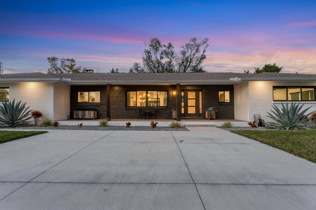 Sarasota, Florida, United States 4 - 18062247