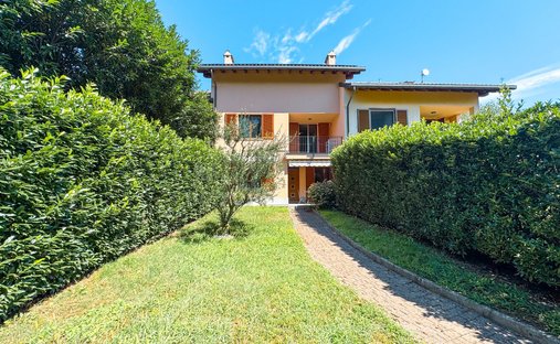 Villa in Cecca-Agagliate, Piedmont, Italy 1