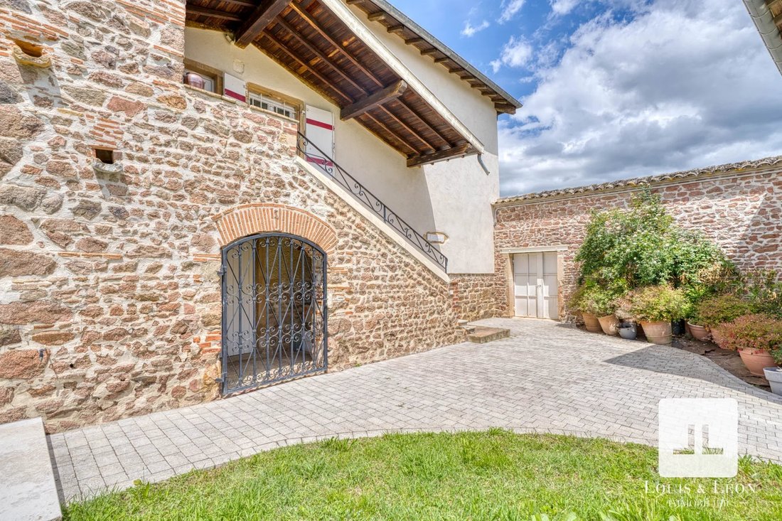 House in Saint-Etienne-la-Varenne, Auvergne-Rhône-Alpes, France 2 - 18063698