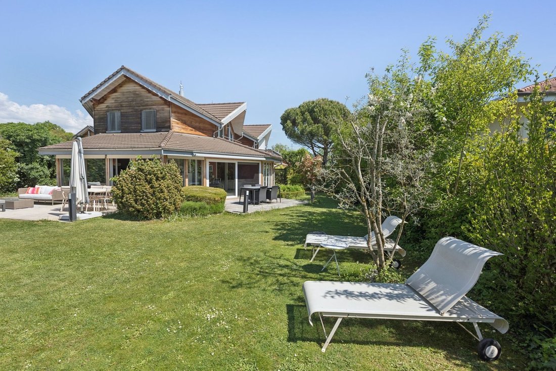Casa a Vich, Vaud, Svizzera 1 - 17965341