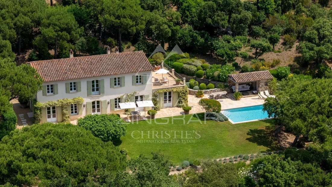 Villa in Ramatuelle, Provence-Alpes-Côte d'Azur, France 1 - 11969550