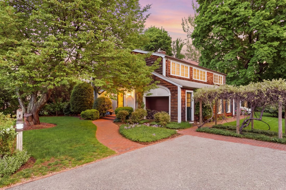 House in Lexington, Massachusetts, United States 2 - 18063696
