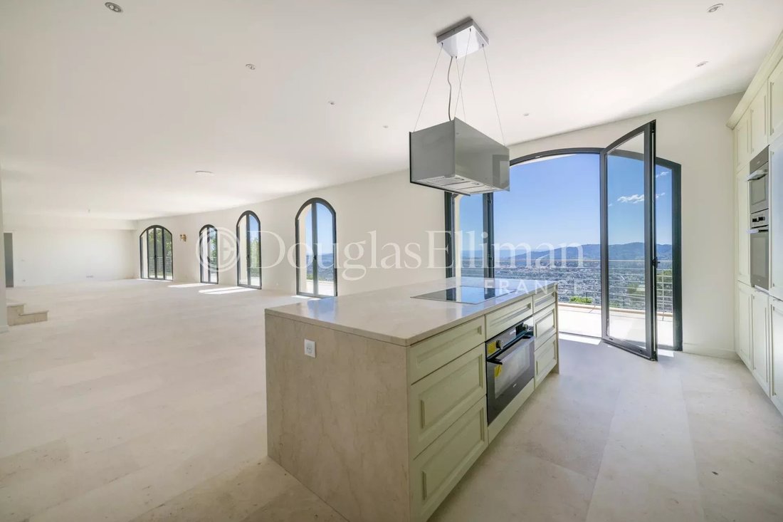 Villa in Cabris, Provence-Alpes-Côte d'Azur, France 4 - 14298941
