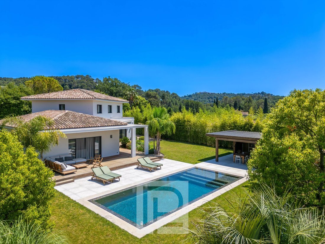 Villa in Mougins, Provence-Alpes-Côte d'Azur, France 1 - 18064496