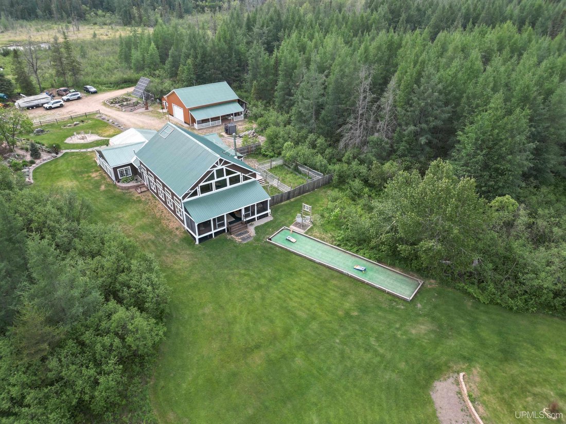 Casa en Ishpeming, Míchigan, Estados Unidos 2 - 18061694