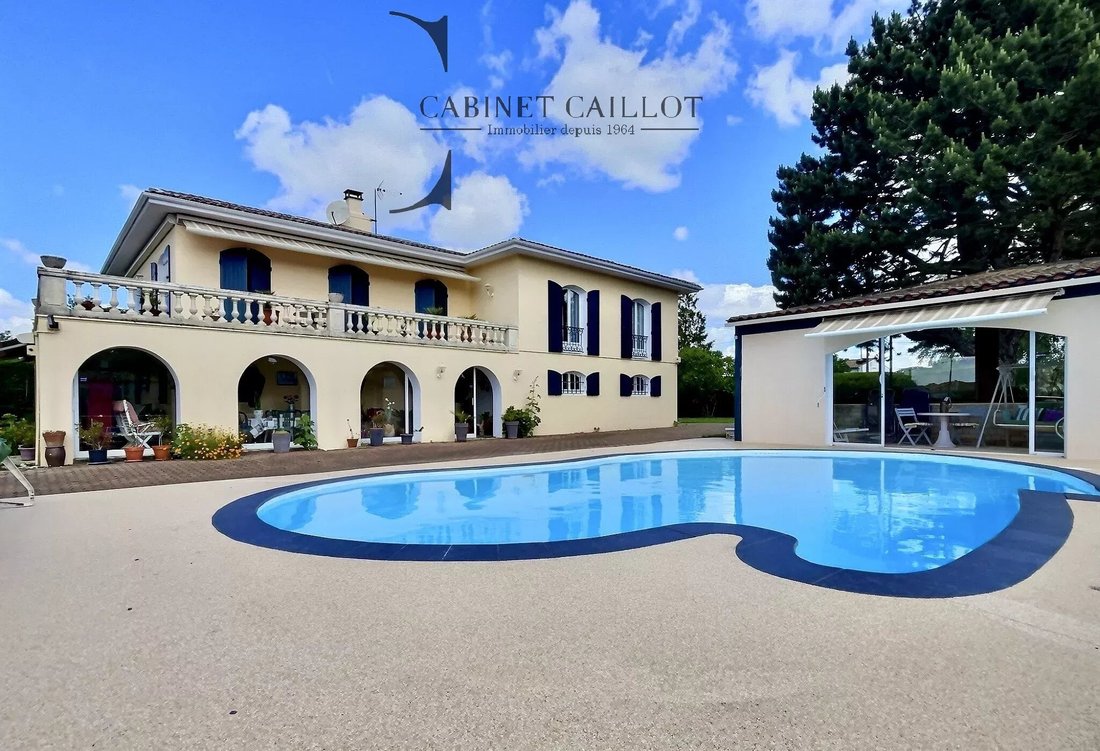 House in Arrondissement of Saintes, Nouvelle-Aquitaine, France 1 - 18062932