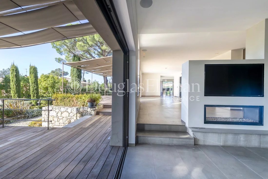 Villa in Mougins, Provence-Alpes-Côte d'Azur, France 5 - 15189225