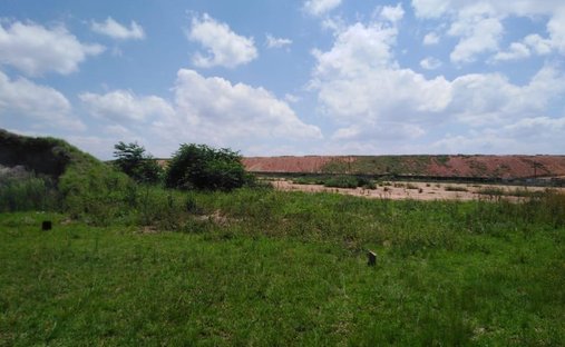 Land in Linbro Park AH, Gauteng, South Africa 1