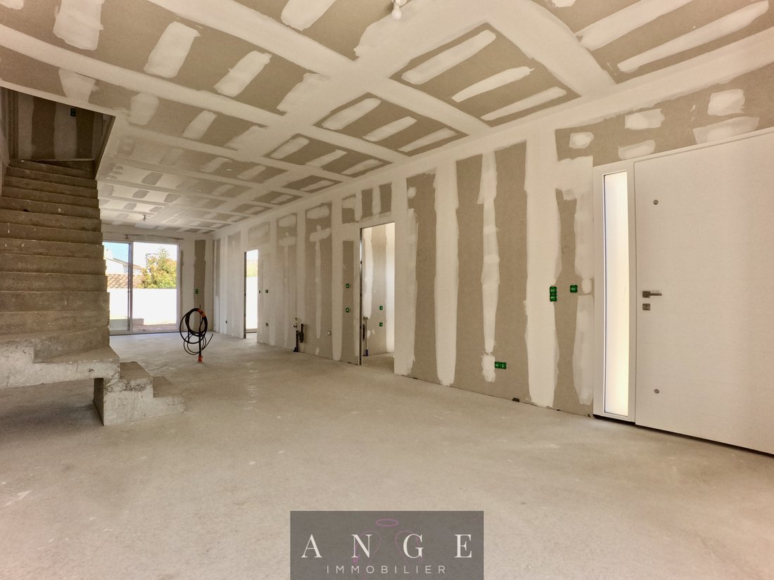 House in Les Mauniers, La Farlède, France 2 - 18064069