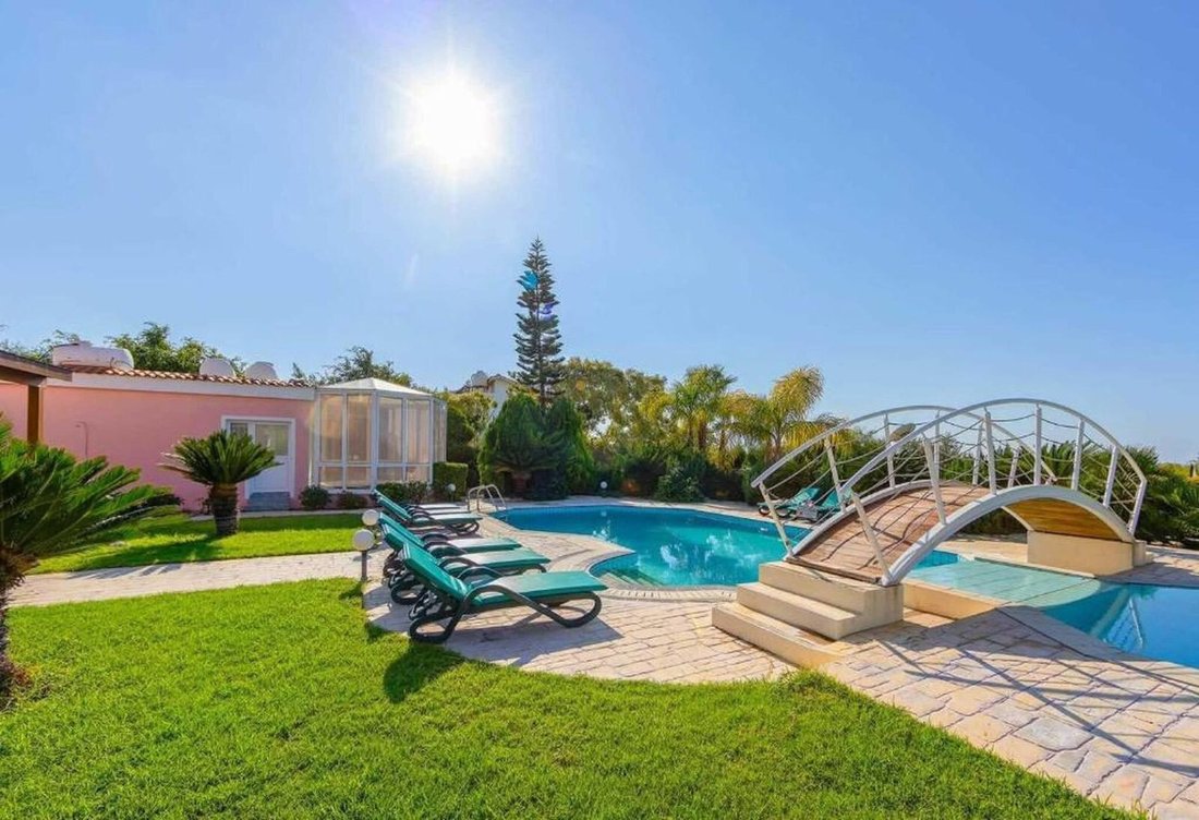 Villa in Peyia, Paphos, Cyprus 1 - 18064608