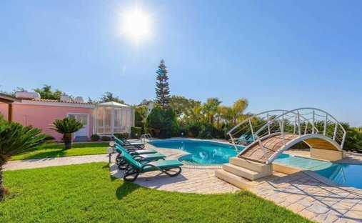 Villa in Peyia, Paphos, Cyprus 1