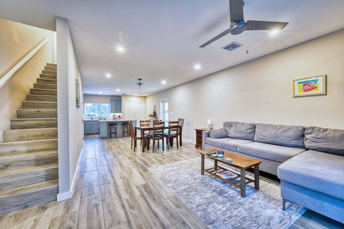 Condo in George Town, George Town, Cayman Islands 3 - 18065153