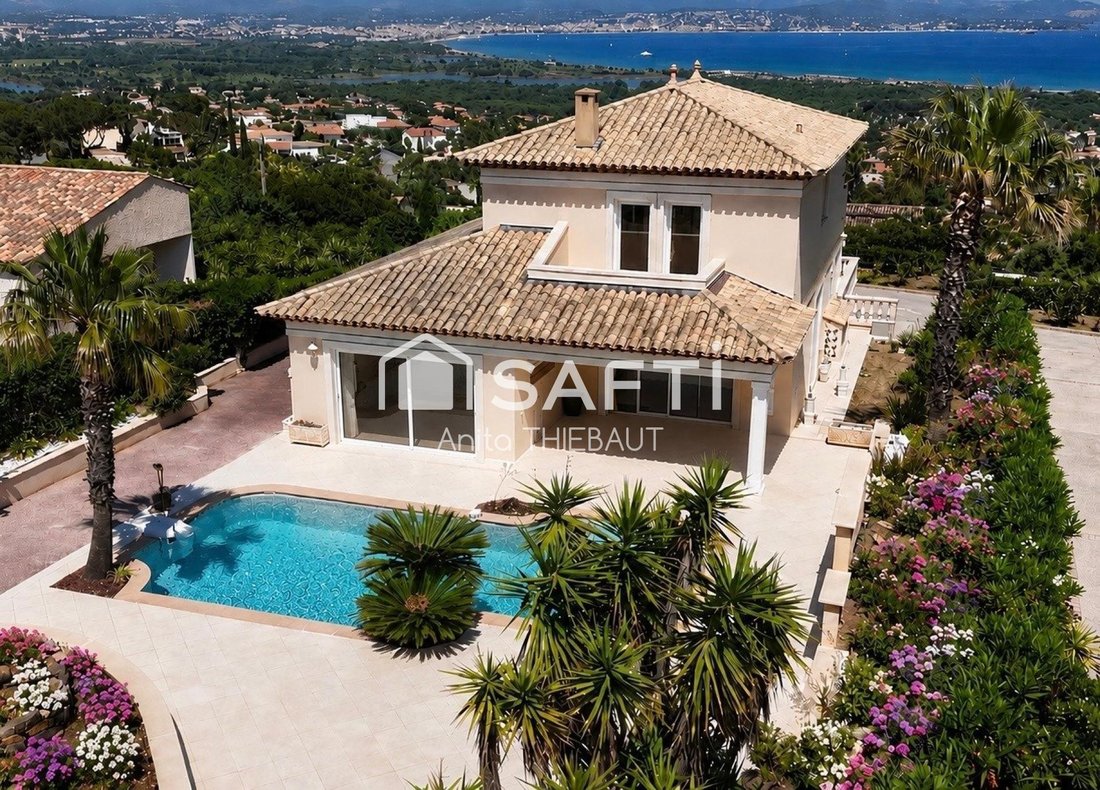 House in Frejus, Provence-Alpes-Côte d'Azur, France 3 - 18062426