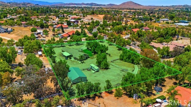 Perris, California, United States 2 - 18064564