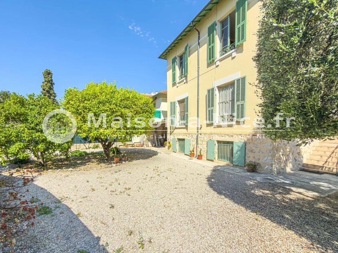 Townhouse in Nice, Provence-Alpes-Côte d'Azur, France 3 - 17486176