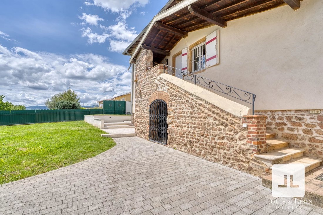 House in Saint-Etienne-la-Varenne, Auvergne-Rhône-Alpes, France 3 - 18063698