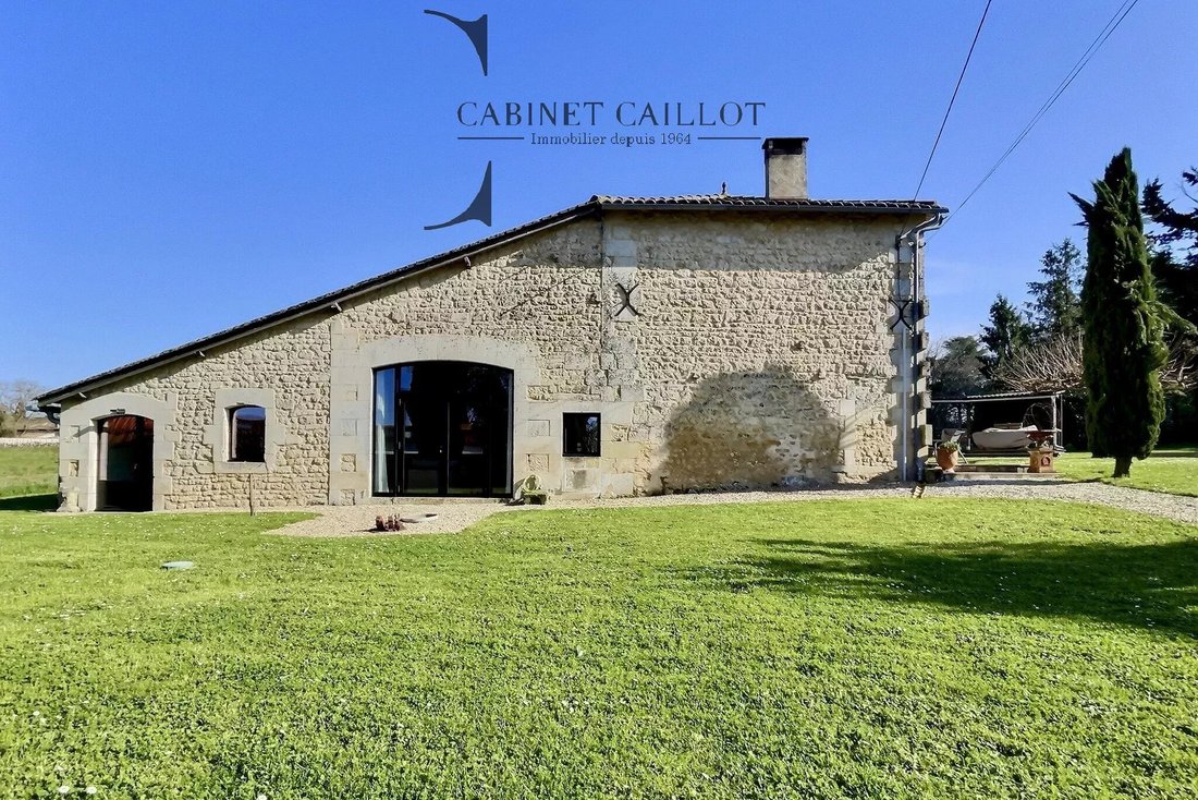 House in Fleac-sur-Seugne, Nouvelle-Aquitaine, France 5 - 18062957