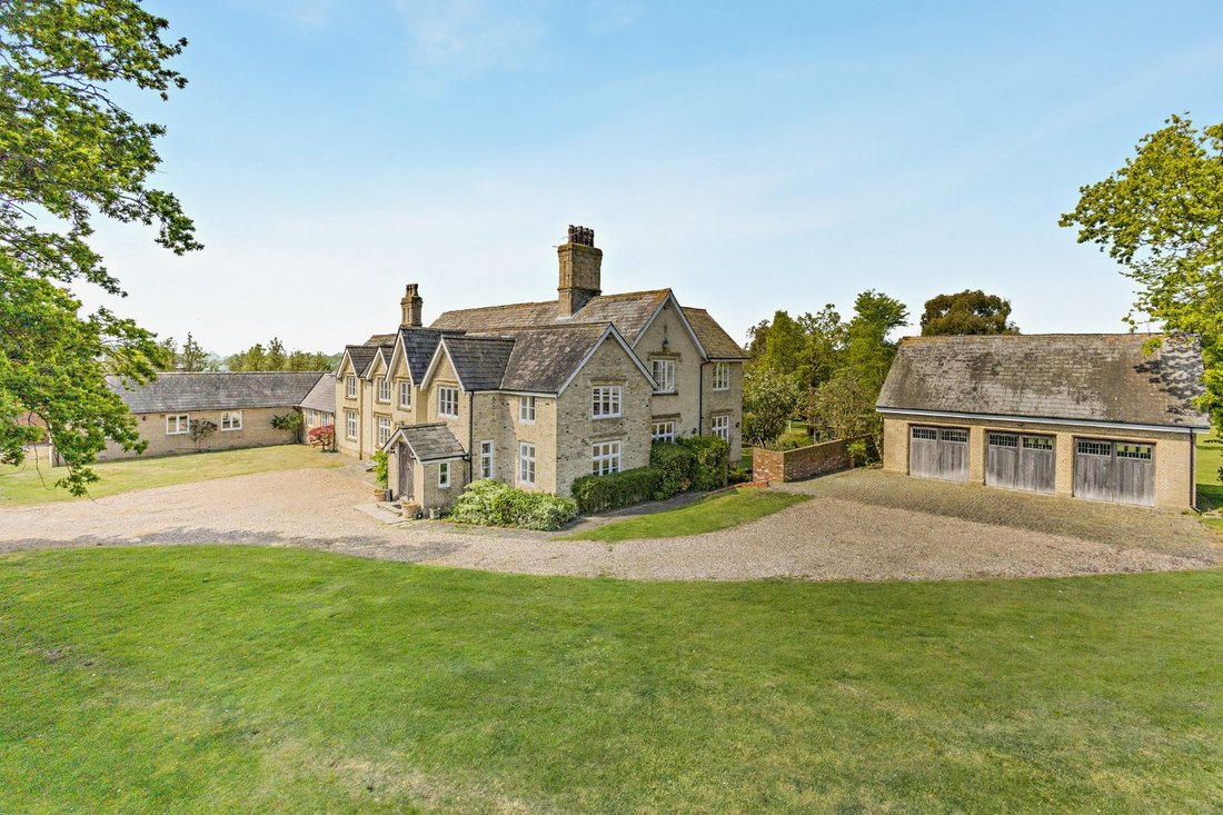 House in Tolleshunt Major, England 2 - 18063041