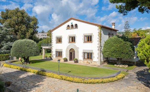 Farm Ranch in Sant Andreu de Llavaneres, Catalonia, Spain 1