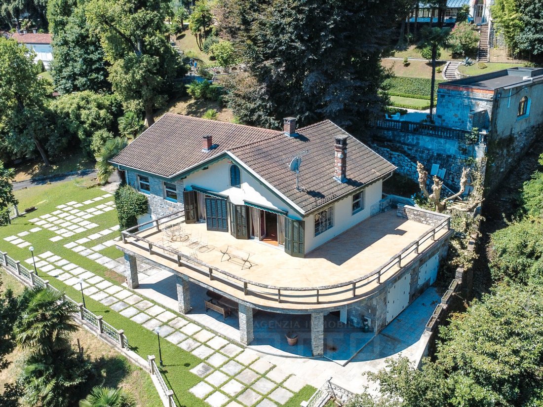 Villa in Cecca-Agagliate, Piedmont, Italy 2 - 18064092